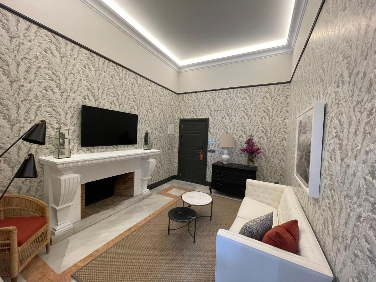 Soho Boutique Castillo De Santa Catalina - Adults Recommended Malaga Exterior photo The interior of the suite