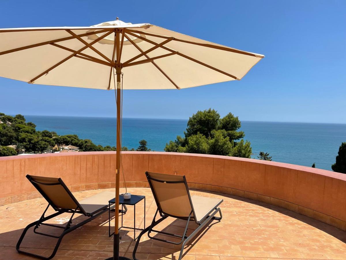 Soho Boutique Castillo De Santa Catalina - Adults Recommended Malaga Exterior photo A patio umbrella