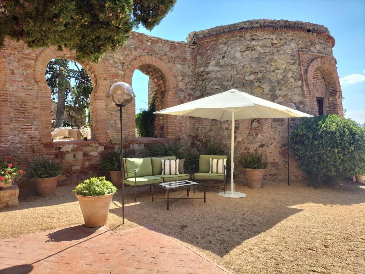 Soho Boutique Castillo De Santa Catalina - Adults Recommended Malaga Exterior photo The Roman baths of the city of Mérida, Spain