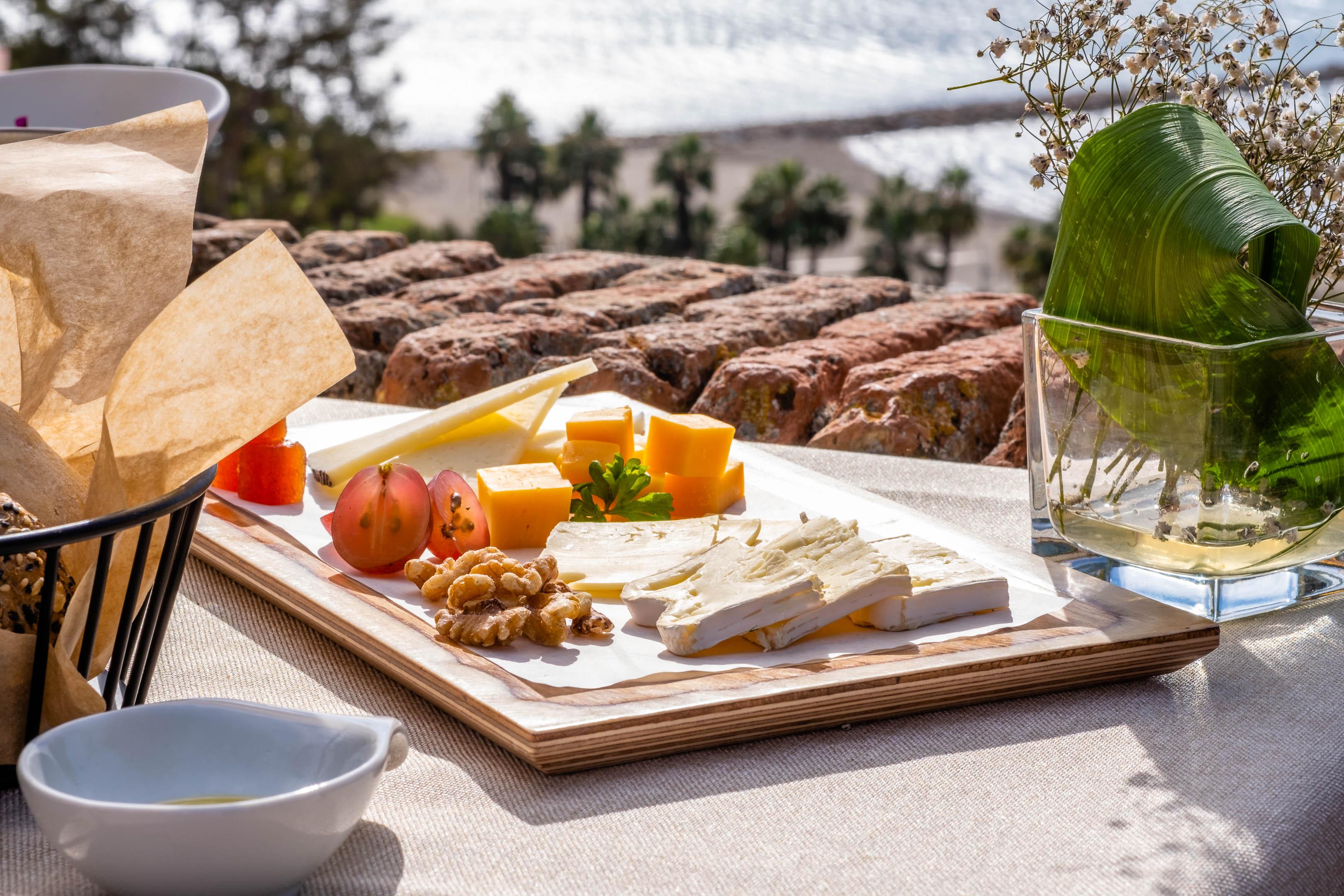 Soho Boutique Castillo De Santa Catalina - Adults Recommended Malaga Exterior photo A cheese platter