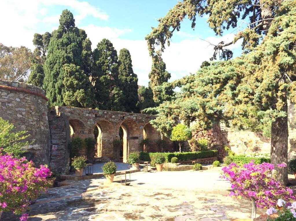 Soho Boutique Castillo De Santa Catalina - Adults Recommended Malaga Exterior photo The cloister of the monastery